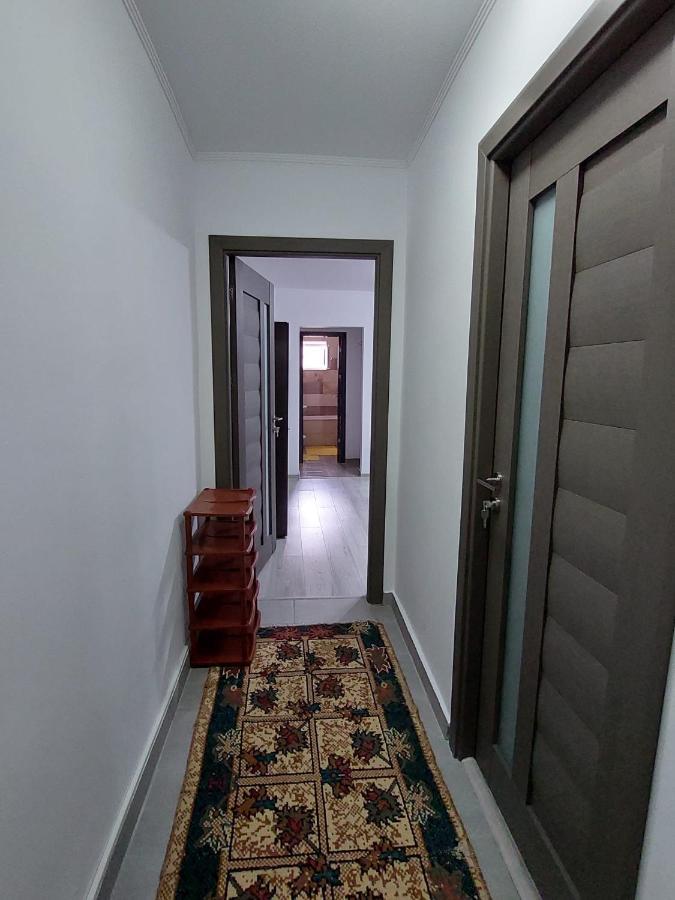 Апартаменты Apartament Beatrice Нэводари Экстерьер фото